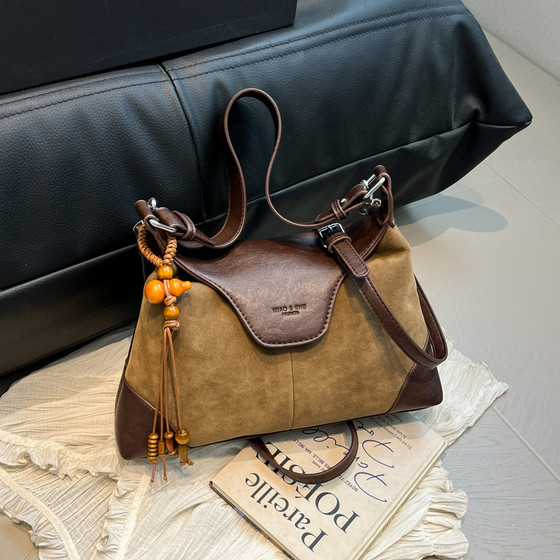 High-end bags for women 2025 new trendy autumn and winter versatile large-capacity women's shoulder crossbody bag casual armpit bag 
High-end bags for women 2025 new trendy autumn and winter versatile large-capacity women's shoulder crossbody bag casual armpit bag