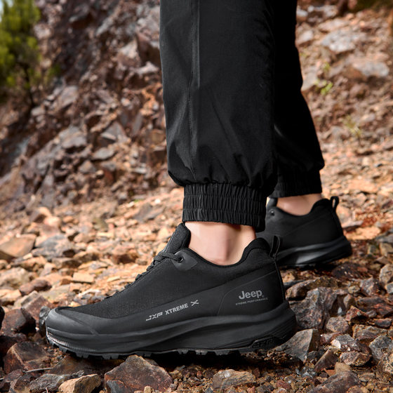 Jeep authentic black myth Wukong shoes men's 2024 autumn and winter new hiking outdoor sports non-slip hiking shoes Jeep authentic black myth Wukong shoes men's 2024 autumn and winter new hiking outdoor sports non-slip hiking shoes