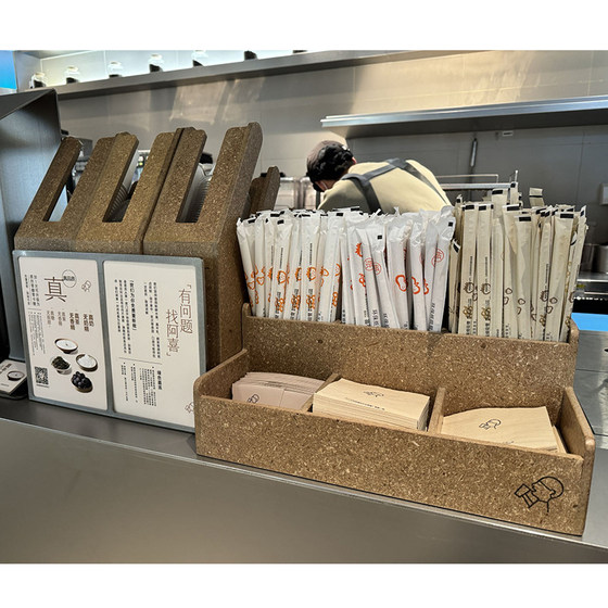 Newly upgraded straw paper cup holder coffee milk tea shop cup set storage rack tissue straw box environmentally friendly customizable
Newly upgraded straw paper cup holder coffee milk tea shop cup set storage rack tissue straw box environmentally friendly customizable
