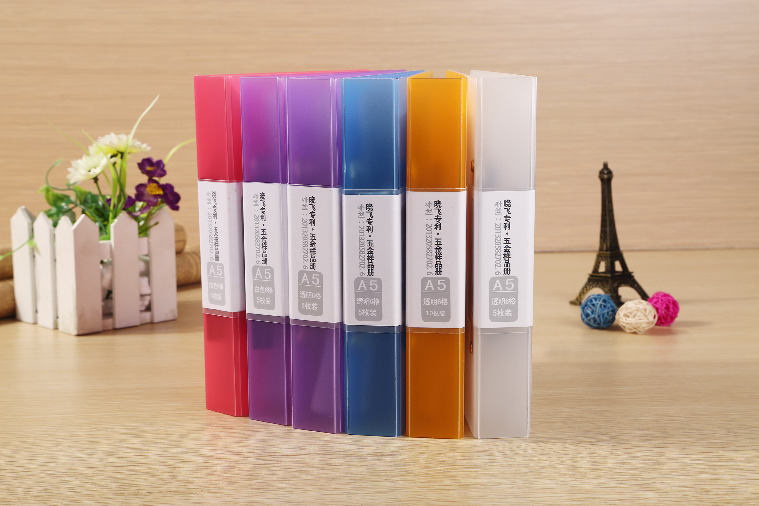 Альбом для нумезматики 古币钱币收藏册硬币纪念币空册本子 6格5页装ｔａｇ徽章收纳周边