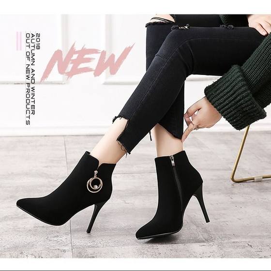 2024 autumn and winter high heel short boots women's fashion women's boots pointed toe thin heels versatile French Korean style black boots high heels
2024 autumn and winter high heel short boots women's fashion women's boots pointed toe thin heels versatile French Korean style black boots high heels