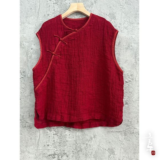 Yan Wukui Designer's wrinkled linen new Chinese vest wears retro textured hand-stitched button top
Yan Wukui Designer's wrinkled linen new Chinese vest wears retro textured hand-stitched button top