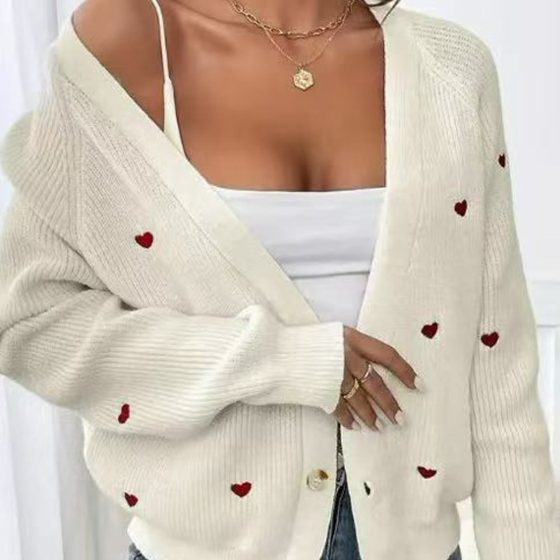 Cross-border foreign trade Amazon love embroidered sweater jacket European and American autumn and winter single-breasted V-neck sweater cardigan for women
Cross-border foreign trade Amazon love embroidered sweater jacket European and American autumn and winter single-breasted V-neck sweater cardigan for women