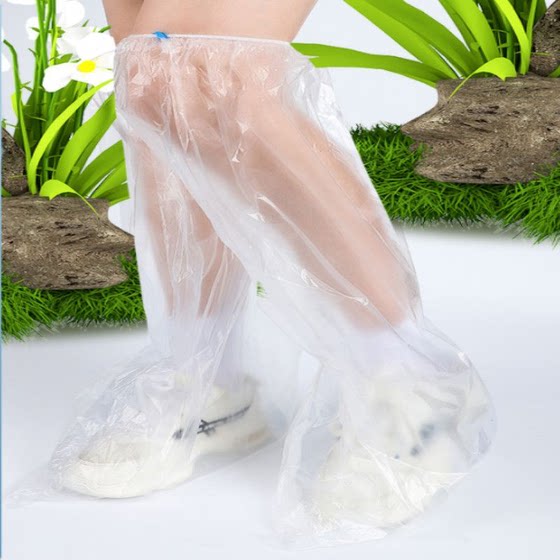 Disposable rain boots shoe cover transparent plastic thickened wear-resistant foot cover waterproof, non-slip, rainproof high tube long tube
Disposable rain boots shoe cover transparent plastic thickened wear-resistant foot cover waterproof, non-slip, rainproof high tube long tube