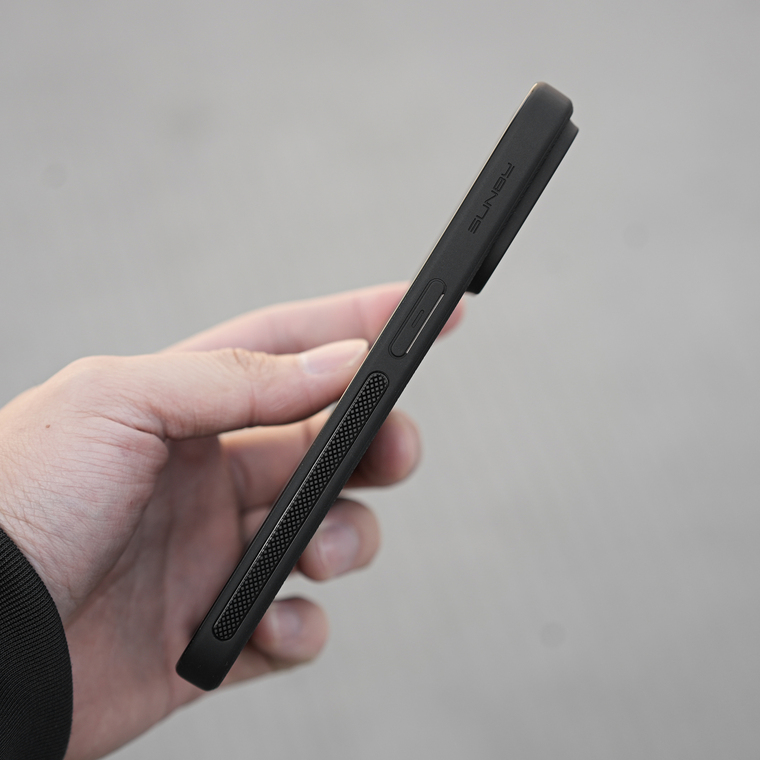 Premium Japanese Sunby Minimal Lightweight Anti Slip 15, 15 Plus, 15 Pro, 15 Pro Max iPhone Case