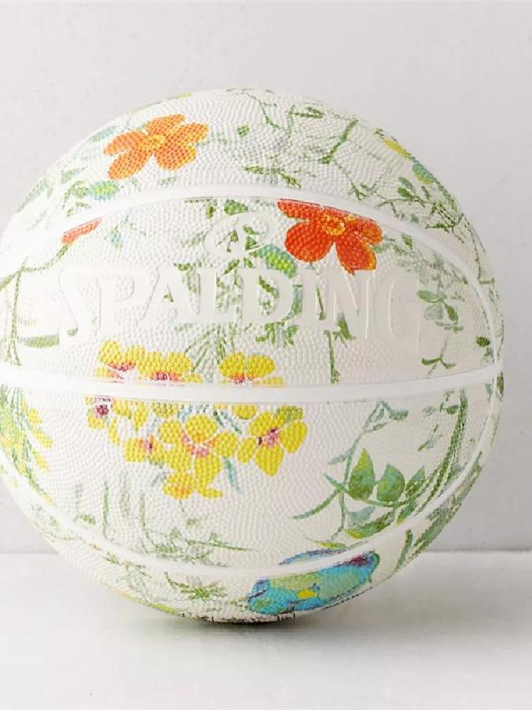 Spalding 白色花卉艺术七号篮球 Spalding 白色花卉艺术七号篮球