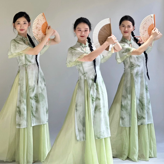 Classical dance costumes for women, elegant new Chinese style cheongsam, Chinese style, body and gauze dress, training, basic training stage performance costumes
Classical dance costumes for women, elegant new Chinese style cheongsam, Chinese style, body and gauze dress, training, basic training stage performance costumes