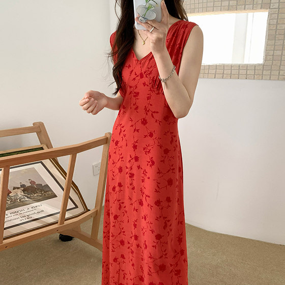 2025 new cotton silk nightgown for women in summer can wear home clothes for women in China style new Chinese style high-end dress thin
2025 new cotton silk nightgown for women in summer can wear home clothes for women in China style new Chinese style high-end dress thin