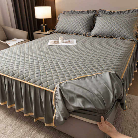 Bed skirt and cover two-in-one single piece cotton thickened Simmons mattress protective cover anti-slip bed cover dust cover Class A 
Bed skirt and cover two-in-one single piece cotton thickened Simmons mattress protective cover anti-slip bed cover dust cover Class A