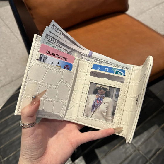 Korean stone pattern short wallet multi-function card bag new fashion ins foldable multi-card leather wallet
Korean stone pattern short wallet multi-function card bag new fashion ins foldable multi-card leather wallet