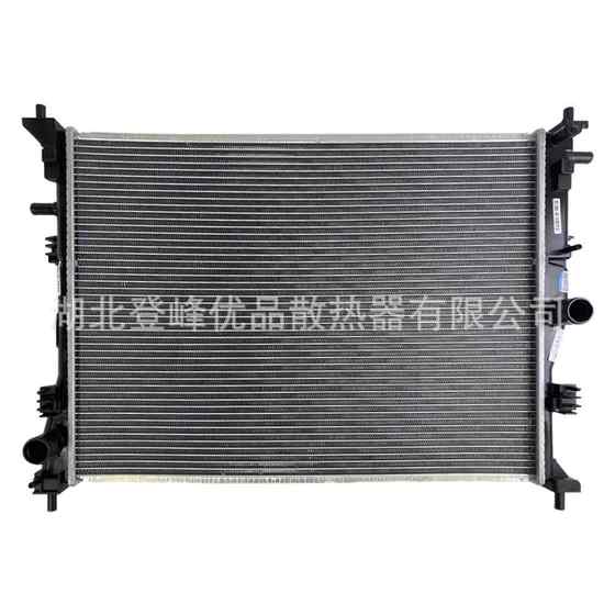 Powerful manufacturers complete series of automotive accessories radiator water tank CM3C-1301020 is suitable for CS751.5T
Powerful manufacturers complete series of automotive accessories radiator water tank CM3C-1301020 is suitable for CS751.5T