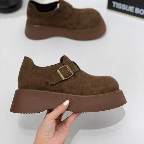 Birkenstock shoes for women 2025 new thick sole Korean style buckle single shoes autumn and winter small commuter loafers 0918h
Birkenstock shoes for women 2025 new thick sole Korean style buckle single shoes autumn and winter small commuter loafers 0918h