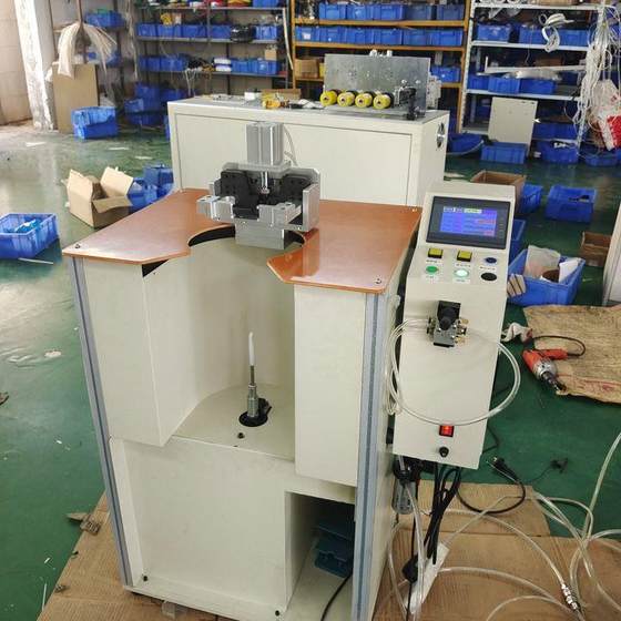 Factory wire winding home supply fully automatic wire machine rotary crochet winding machine winding machine wire rotary hook high-speed winding
Factory wire winding home supply fully automatic wire machine rotary crochet winding machine winding machine wire rotary hook high-speed winding