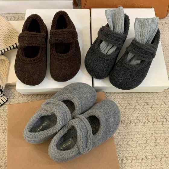 In autumn and winter, thick sole plus velvet breconis shoes, gray single shoes, women's shoes 2025 new fur shoes, 0923c
In autumn and winter, thick sole plus velvet breconis shoes, gray single shoes, women's shoes 2025 new fur shoes, 0923c