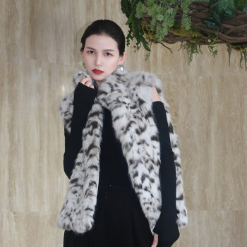 Imported American pure white spot fur lynx vest stand collar vertical short sleeveless waistcoat high luxury women's leopard print 
Imported American pure white spot fur lynx vest stand collar vertical short sleeveless waistcoat high luxury women's leopard print