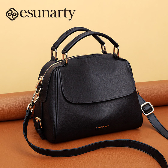 Genuine Leather Boston Bag Women's 2025 New Commuting Casual Crossbody Bag Large Capacity Shoulder Bag Autumn and Winter Women 
Genuine Leather Boston Bag Women's 2025 New Commuting Casual Crossbody Bag Large Capacity Shoulder Bag Autumn and Winter Women