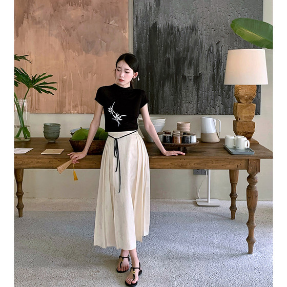 Thecoco improved horse -faced embroidered T -shirt half skirt two sets of women's autumn original daily can wear Chinese suits Thecoco improved horse -faced embroidered T -shirt half skirt two sets of women's autumn original daily can wear Chinese suits