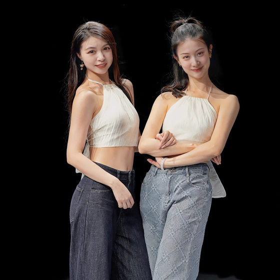 'Dream Dream Fanhua' classical dance suspender with chest pad suspender with underwear inside underwear neck bellyband tied with breast strap
'Dream Dream Fanhua' classical dance suspender with chest pad suspender with underwear inside underwear neck bellyband tied with breast strap