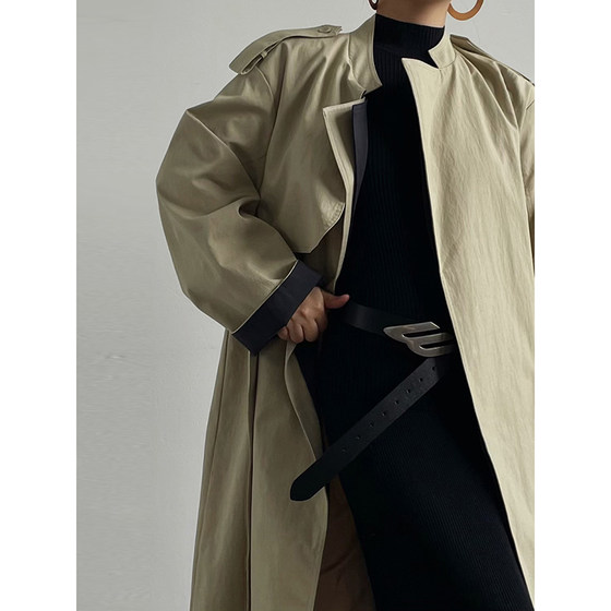 AcupStudio Jiangyou upper stand collar simple wide version Gaozhi contrasting silhouette loose mid-length windbreaker jacket
AcupStudio Jiangyou upper stand collar simple wide version Gaozhi contrasting silhouette loose mid-length windbreaker jacket