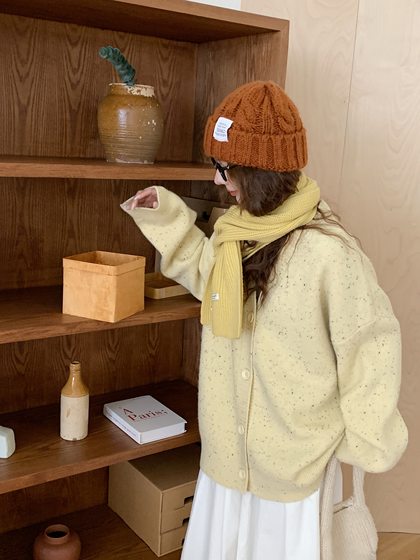 Great looking high-end sweater jacket for women 2025 new autumn and winter large size fat mm mid-length knitted cardigan top
Great looking high-end sweater jacket for women 2025 new autumn and winter large size fat mm mid-length knitted cardigan top