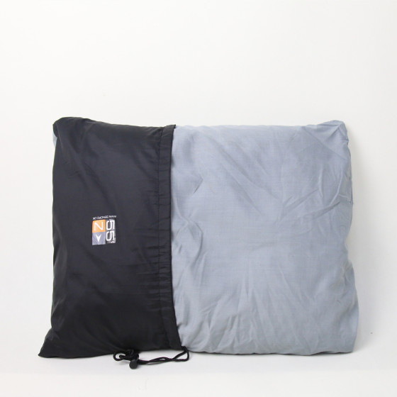Outdoor portable pillow can store mini ultra-light home lunch break pillow polyester cotton pillow with storage bag Outdoor portable pillow can store mini ultra-light home lunch break pillow polyester cotton pillow with storage bag