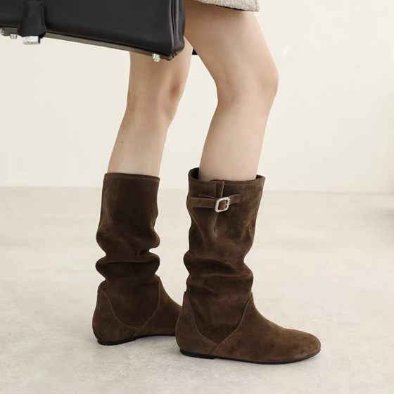 French pleated pile fashion boots for women's winter slim mid-tube boots soft leather boots high knight boots Martin boots
French pleated pile fashion boots for women's winter slim mid-tube boots soft leather boots high knight boots Martin boots