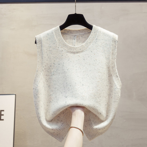 Open back flower gauze round neck knitted vest vest for women 2025 autumn and winter new loose outer wear horse clip sweater vest trendy
Open back flower gauze round neck knitted vest vest for women 2025 autumn and winter new loose outer wear horse clip sweater vest trendy
