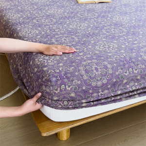 Class A full cotton double-sided color woven jacquard double-layer yarn bed cover three-piece set pure cotton mother and baby bed mattress protective cover 
Class A full cotton double-sided color woven jacquard double-layer yarn bed cover three-piece set pure cotton mother and baby bed mattress protective cover