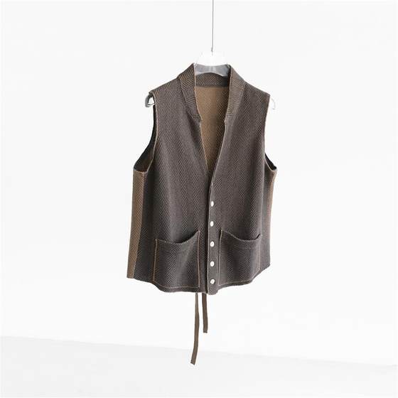 Japanese expensive brand! Layered sauna ramie + cotton high-microphone stand-up collar sleeveless knitted vest top for women
Japanese expensive brand! Layered sauna ramie + cotton high-microphone stand-up collar sleeveless knitted vest top for women