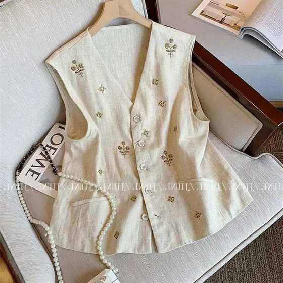 Great beauty!! It is indispensable in summer, old Qianfeng nailed beads original hemp color linen v-neck sleeveless vest top for women
Great beauty!! It is indispensable in summer, old Qianfeng nailed beads original hemp color linen v-neck sleeveless vest top for women