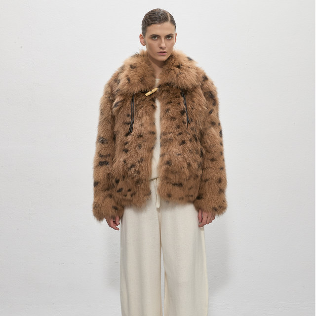 DukeCat/imported fox fur coat for women, temperament leopard print horn buckle warm fur coat DukeCat/imported fox fur coat for women, temperament leopard print horn buckle warm fur coat
