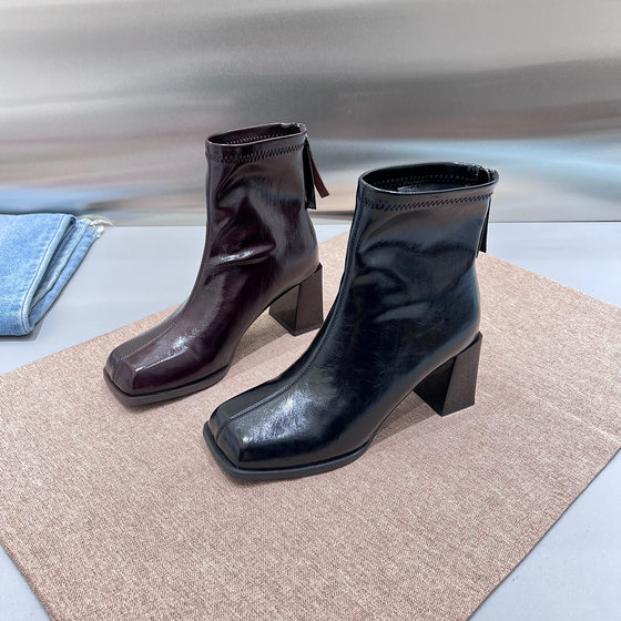 2025 autumn and winter new Martin boots thick heel high heels women's short boots rear zipper square toe comfortable and versatile fashion boots for women
2025 autumn and winter new Martin boots thick heel high heels women's short boots rear zipper square toe comfortable and versatile fashion boots for women