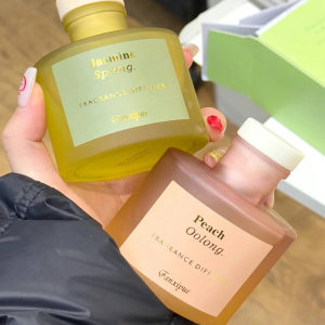 Fragrance fills the house, increasing happiness~Fanjia Fireless Aromatherapy Rattan Diffuser Household Indoor Air Freshness 100ml 
Fragrance fills the house, increasing happiness~Fanjia Fireless Aromatherapy Rattan Diffuser Household Indoor Air Freshness 100ml