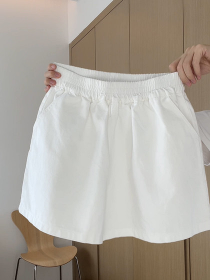 KAKASA white shorts simple solid color cotton elastic waist loose casual versatile shorts white pants women
KAKASA white shorts simple solid color cotton elastic waist loose casual versatile shorts white pants women