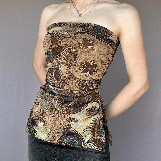 Cashew retro printed slit personality pleated waistband hot girl sexy backless vintage fashion niche
Cashew retro printed slit personality pleated waistband hot girl sexy backless vintage fashion niche