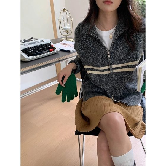 Nordic minor design double zipper striped loose sweater jacket ZY3167
Nordic minor design double zipper striped loose sweater jacket ZY3167