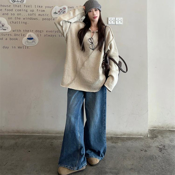 V-neck long-sleeved pullover loose knitted sweater autumn and winter 2025 new Korean fashion casual versatile tops for women 
V-neck long-sleeved pullover loose knitted sweater autumn and winter 2025 new Korean fashion casual versatile tops for women