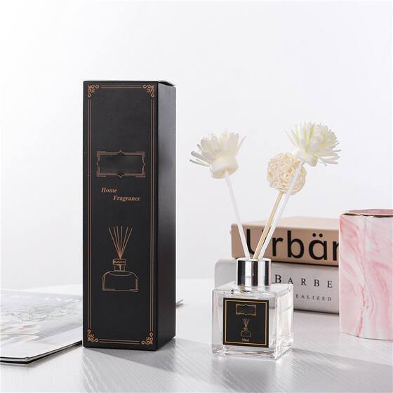 Small Sifang fireless aromatherapy essential oil incense lasting home bedroom air freshener bedroom fragrance daily necessities 
Small Sifang fireless aromatherapy essential oil incense lasting home bedroom air freshener bedroom fragrance daily necessities
