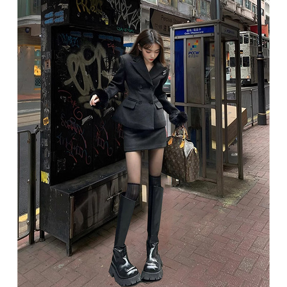 Rich daughter-in-law dressed in commuting suit for women with waist-hugging slim woolen suit jacket hip-pack skirt
Rich daughter-in-law dressed in commuting suit for women with waist-hugging slim woolen suit jacket hip-pack skirt