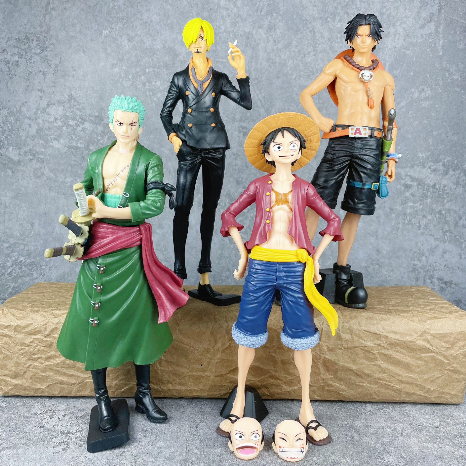 ワンピースフィギュア - ゾロ、ルフィ、サンジ - 25cm アニメスタチュー