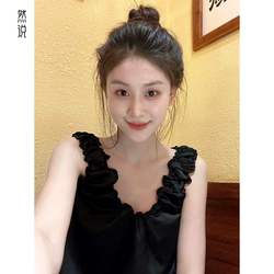 Top pleated design niche vest Top pleated design niche vest