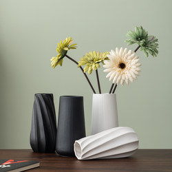 Simple Modern Threaded Niche Ceramic Vase Black Hydroponic Flowers Living Room Creative High-End Decorative Flower Arrangement Ornaments Simple Modern Threaded Niche Ceramic Vase Black Hydroponic Flowers Living Room Creative High-End Decorative Flower Arrangement Ornaments