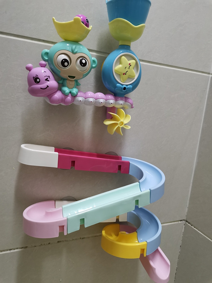 宝宝洗澡喷水转转乐 宝宝洗澡喷水转转乐