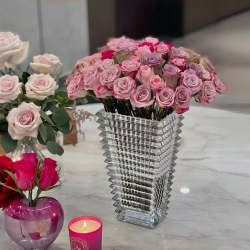 Baka Raw Mineral Crystal Vase, Fully Handmade, High-End, Light Luxury, Dazzling Lusoko Dining Room Glass Vase, Flower Arrangement Vessel Baka Raw Mineral Crystal Vase, Fully Handmade, High-End, Light Luxury, Dazzling Lusoko Dining Room Glass Vase, Flower Arrangement Vessel