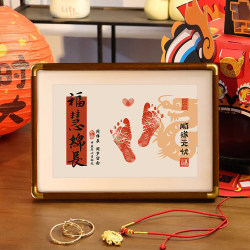 One-year-old hand and foot print painting, full moon ceremony, Baitianlong baby photo frame, newborn baby footprint mud souvenir One-year-old hand and foot print painting, full moon ceremony, Baitianlong baby photo frame, newborn baby footprint mud souvenir