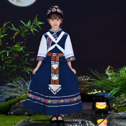 New Yunnan ethnic clothing for Naxi children New Yunnan ethnic clothing for Naxi children