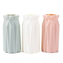 Creative Plastic Vase, Simple Modern Flower Arrangement Device, Diamond-Shaped Origami Vase, Dry and Wet Flower Vase, Living Room Imitation Glaze Ornament Creative Plastic Vase, Simple Modern Flower Arrangement Device, Diamond-Shaped Origami Vase, Dry and Wet Flower Vase, Living Room Imitation Glaze Ornament