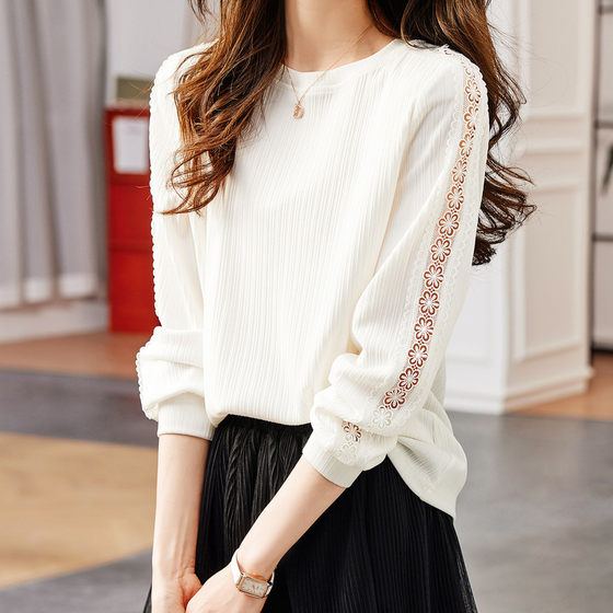 Round neck hollow long-sleeved T-shirt for women's autumn 2025 early autumn new loose women's shirt chiffon slim top
Round neck hollow long-sleeved T-shirt for women's autumn 2025 early autumn new loose women's shirt chiffon slim top