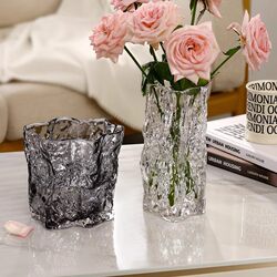 Walking with Flowers | Light Luxury, Simple, Uniquely Shaped, High-Value Vase Decoration for Hydroponic Fresh Cut Flowers, Rose and Lily Style. Walking with Flowers | Light Luxury, Simple, Uniquely Shaped, High-Value Vase Decoration for Hydroponic Fresh Cut Flowers, Rose and Lily Style.