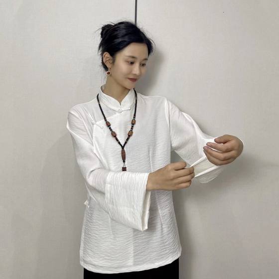 New women's Tibetan solid color large sleeve shirt traditional Tibetan clothing tops versatile shirts Tibetan clothing hidden clothes
New women's Tibetan solid color large sleeve shirt traditional Tibetan clothing tops versatile shirts Tibetan clothing hidden clothes